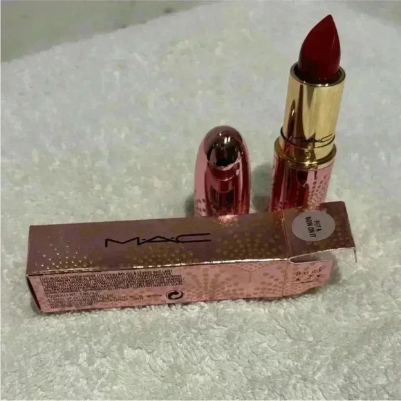 MAC Lustreglass Sheer Shine Lipstick - Put A Bow On It NIB - Picture 7 of 7
